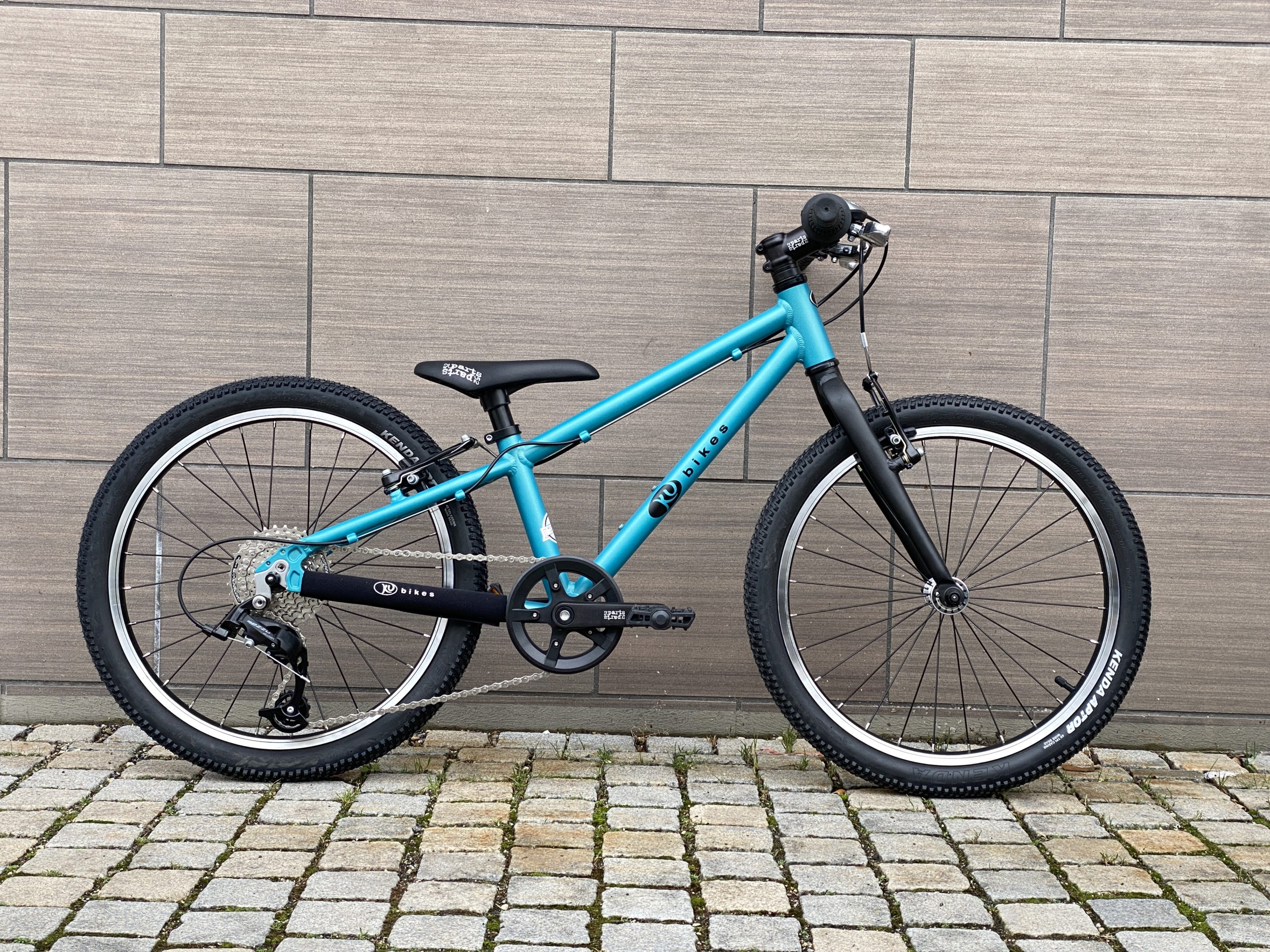 Kubike 20″ versch. Farben