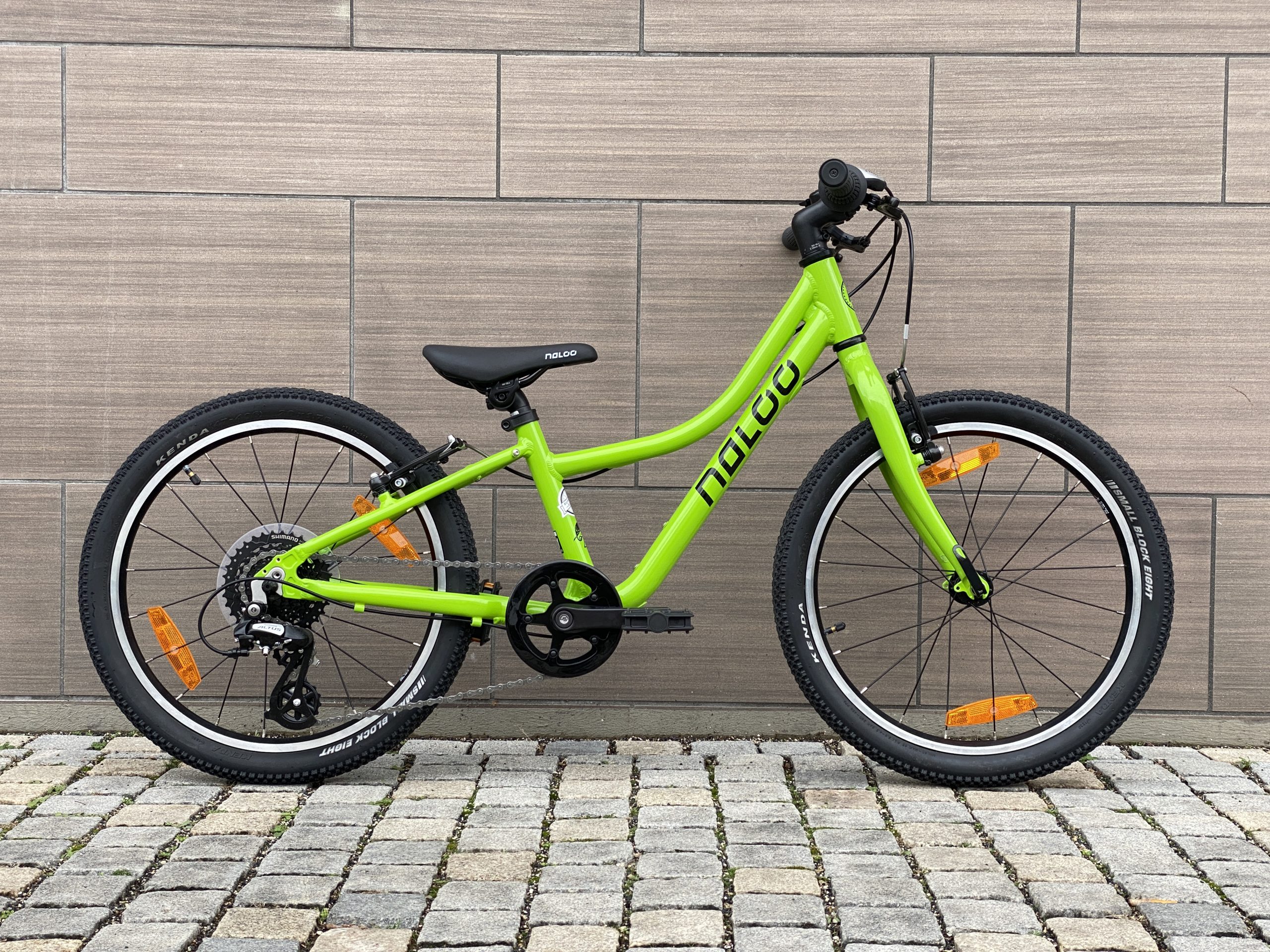 Naloo Chameleon 20″